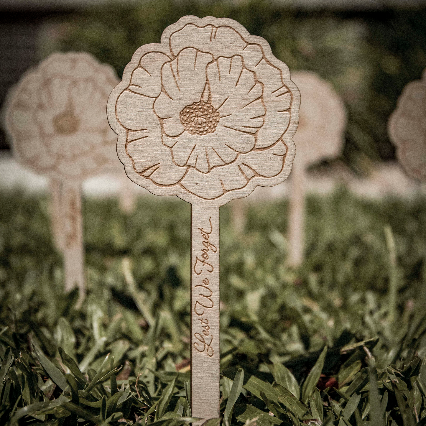 Poppy Flower Stake Lest We Forget Garden Marker ANZAC Day